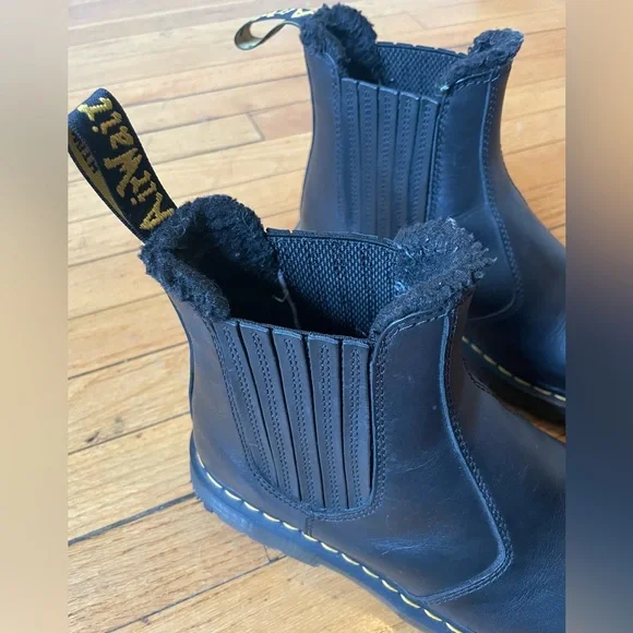 Dr. Martins 2976 fur lined Chelsea boot M11 W12 - Picture 4 of 6